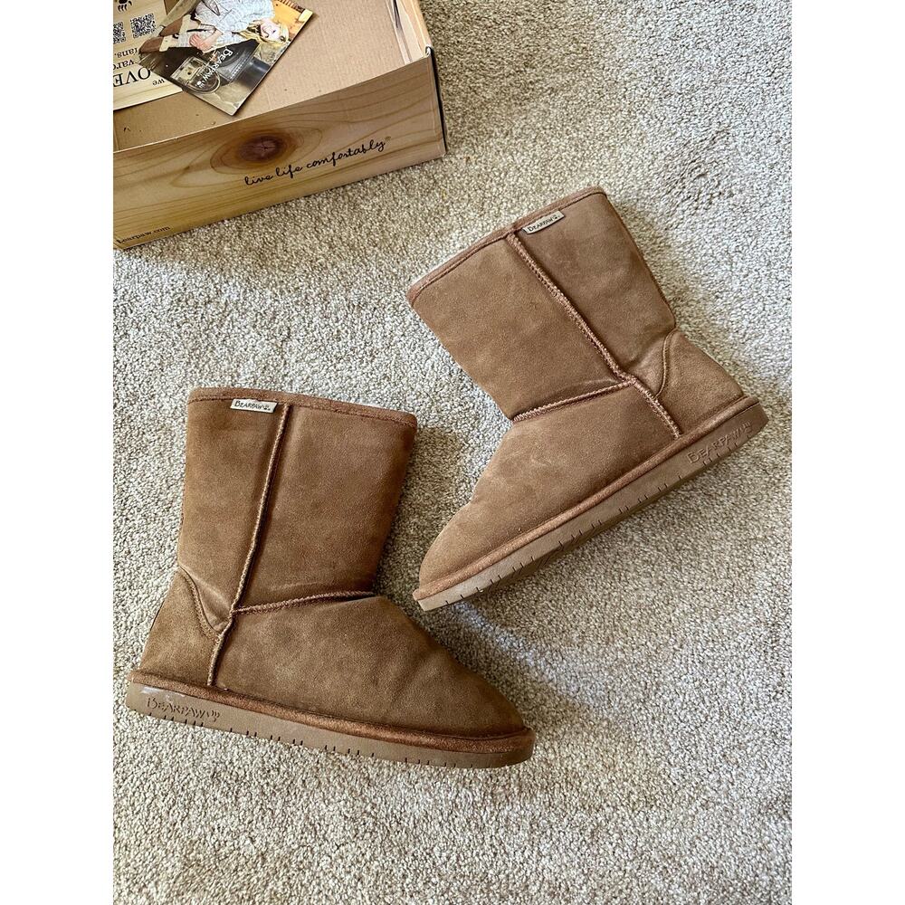 Bearpaw Emma Short Shearling Suede Boots Size 10